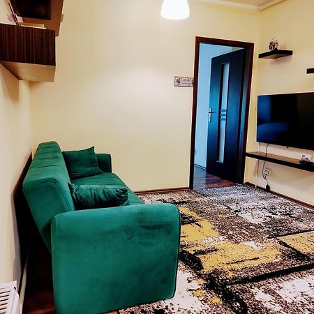 Popesti-Leordeni Apartament Cu 3 Camere מראה חיצוני תמונה